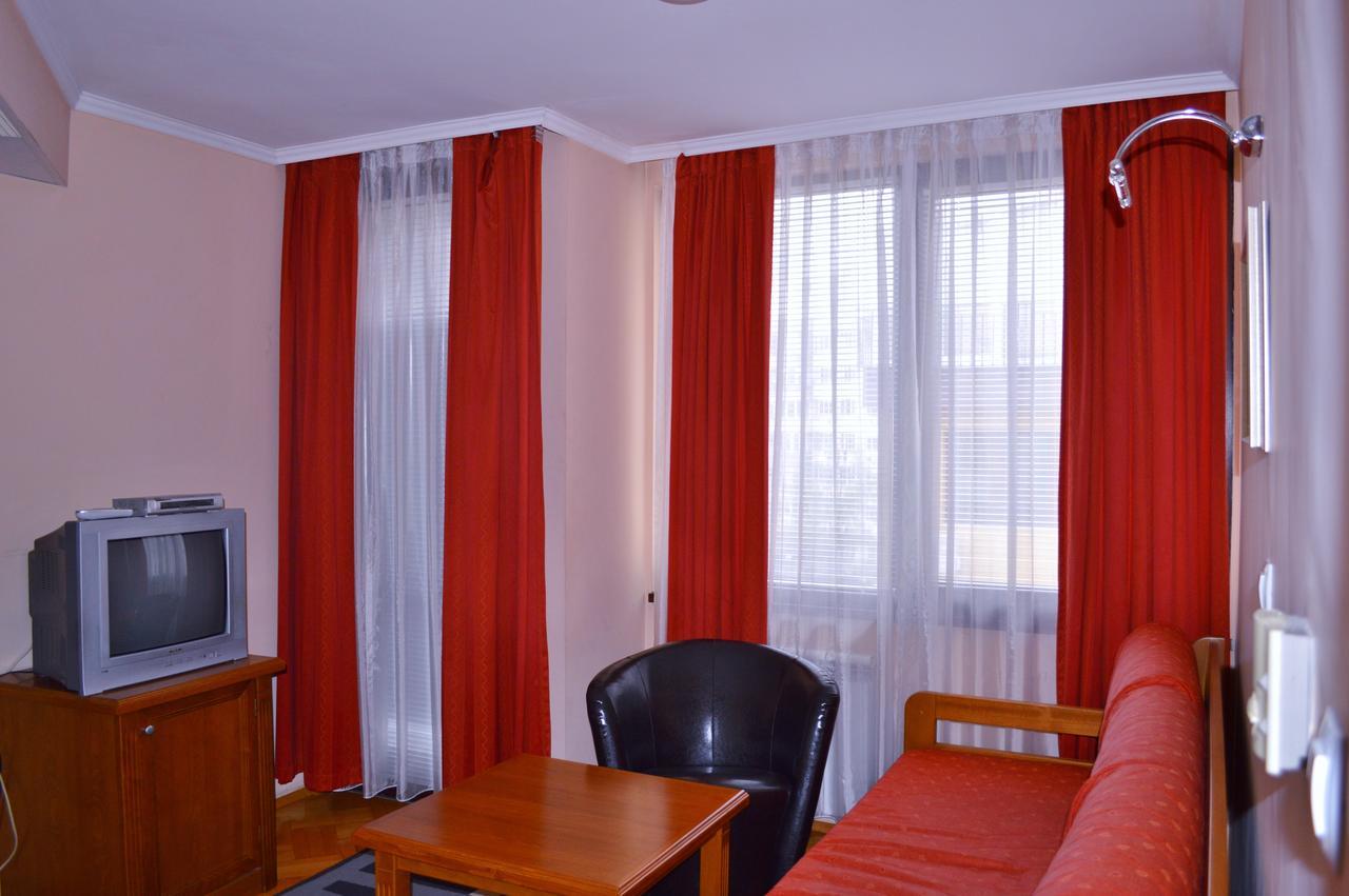 Hotel Drama Burgas City Exterior foto